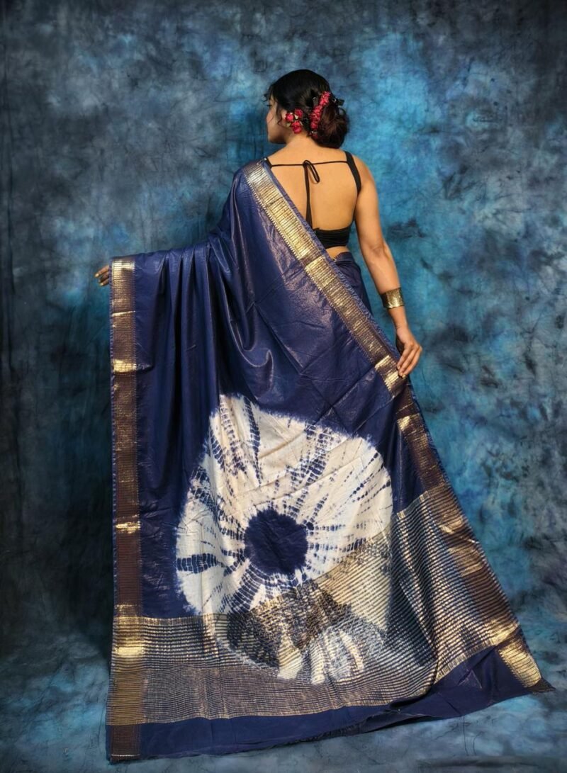 Maheshwari Silk Handloom Saree with Zari Border - Image 3
