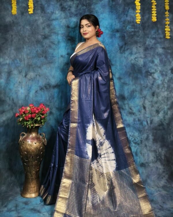Maheshwari Silk Handloom Saree with Zari Border