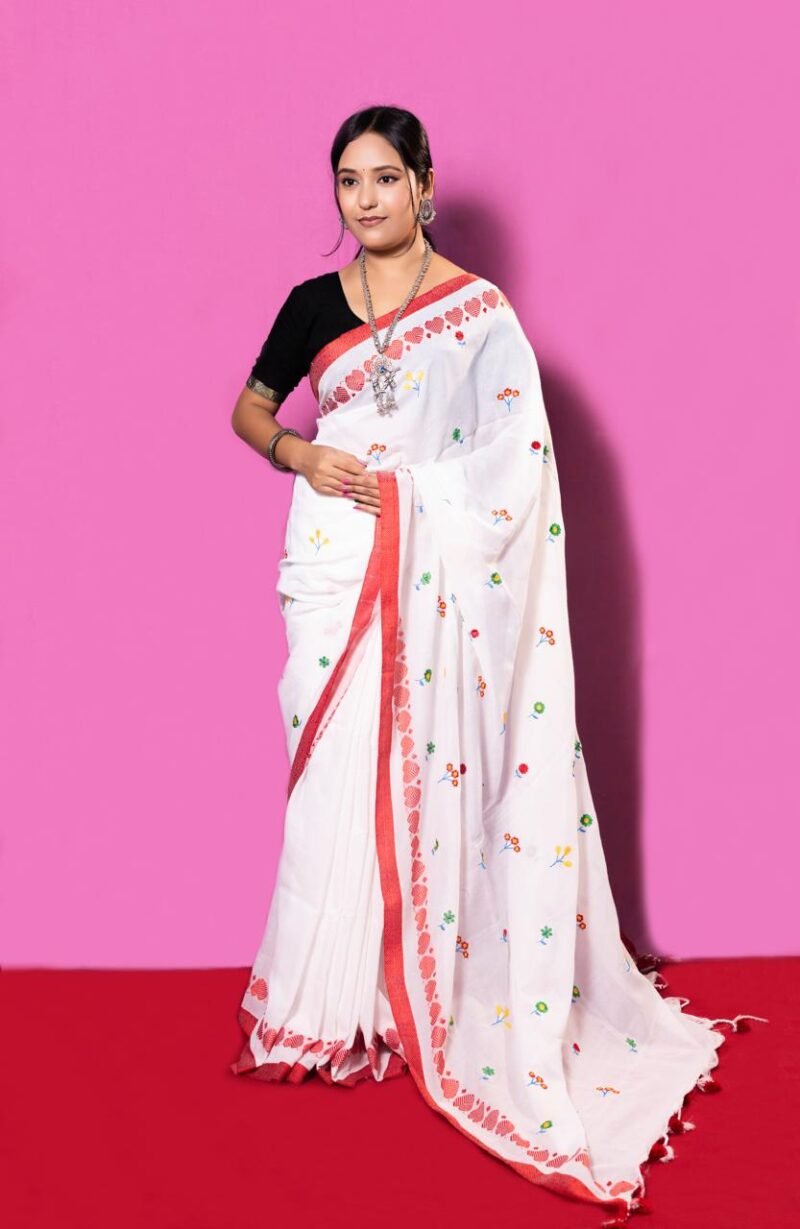 Soft Cotton Handloom Embroidered Work Saree - Image 3