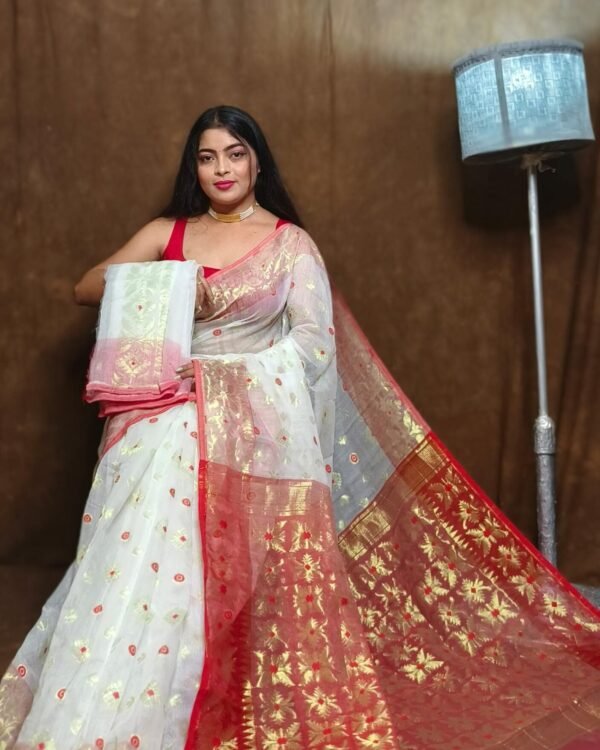 Exclusive Copper White Jori Jamdani Saree