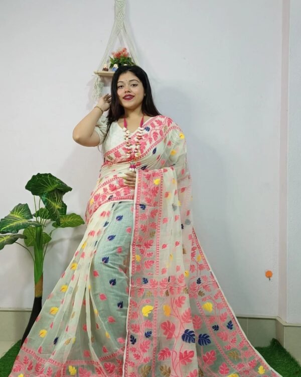 Flower Design Dhakai Jamdani Saree