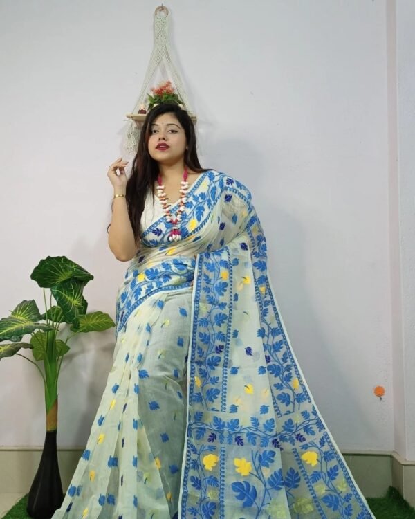 Flower Design Dhakai Jamdani Saree