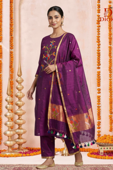 Handloom Pure Resham Muslin 2-Piece Set with Floral Artisanal Weave