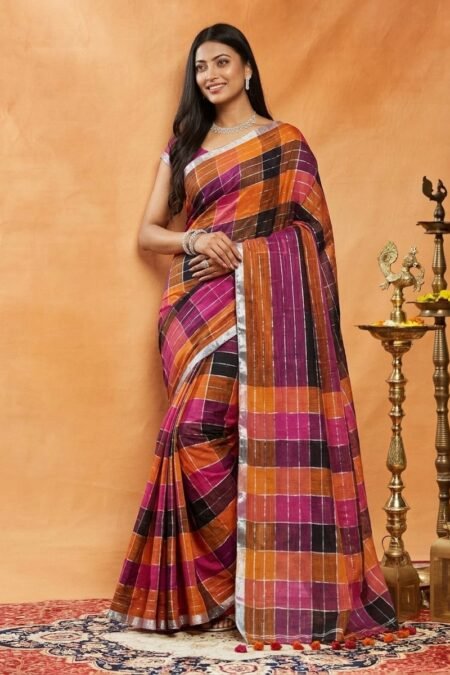Soft Linen Saree for Everyday Comfort & Graceful Draping